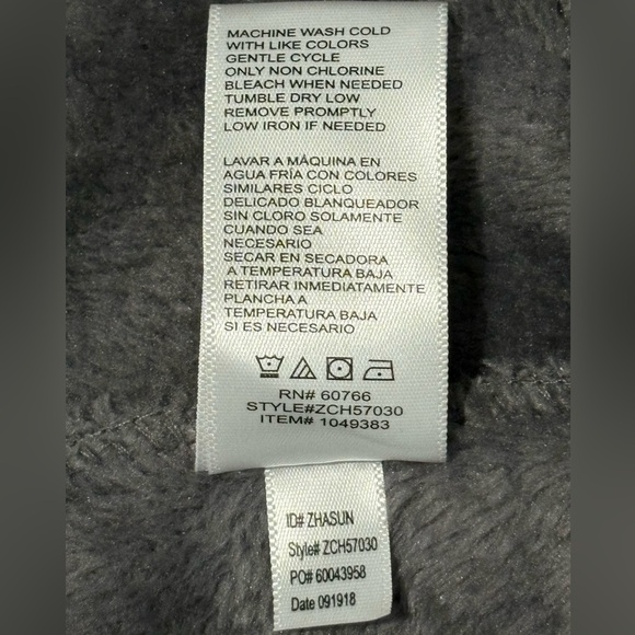 NWOT Carole Hochman women’s gray, long plush wrap robe, Size Large - Picture 9 of 15